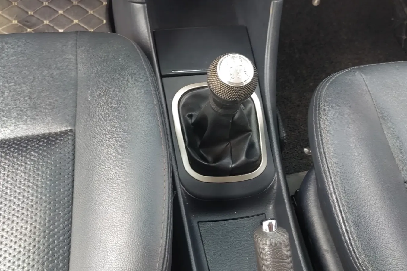 2010 HaiMa Preema 1.6L 120HP L4 5MT,autocango,china used car exporter,china ev exporter,chinese used car exporter,chinese used ev exporter