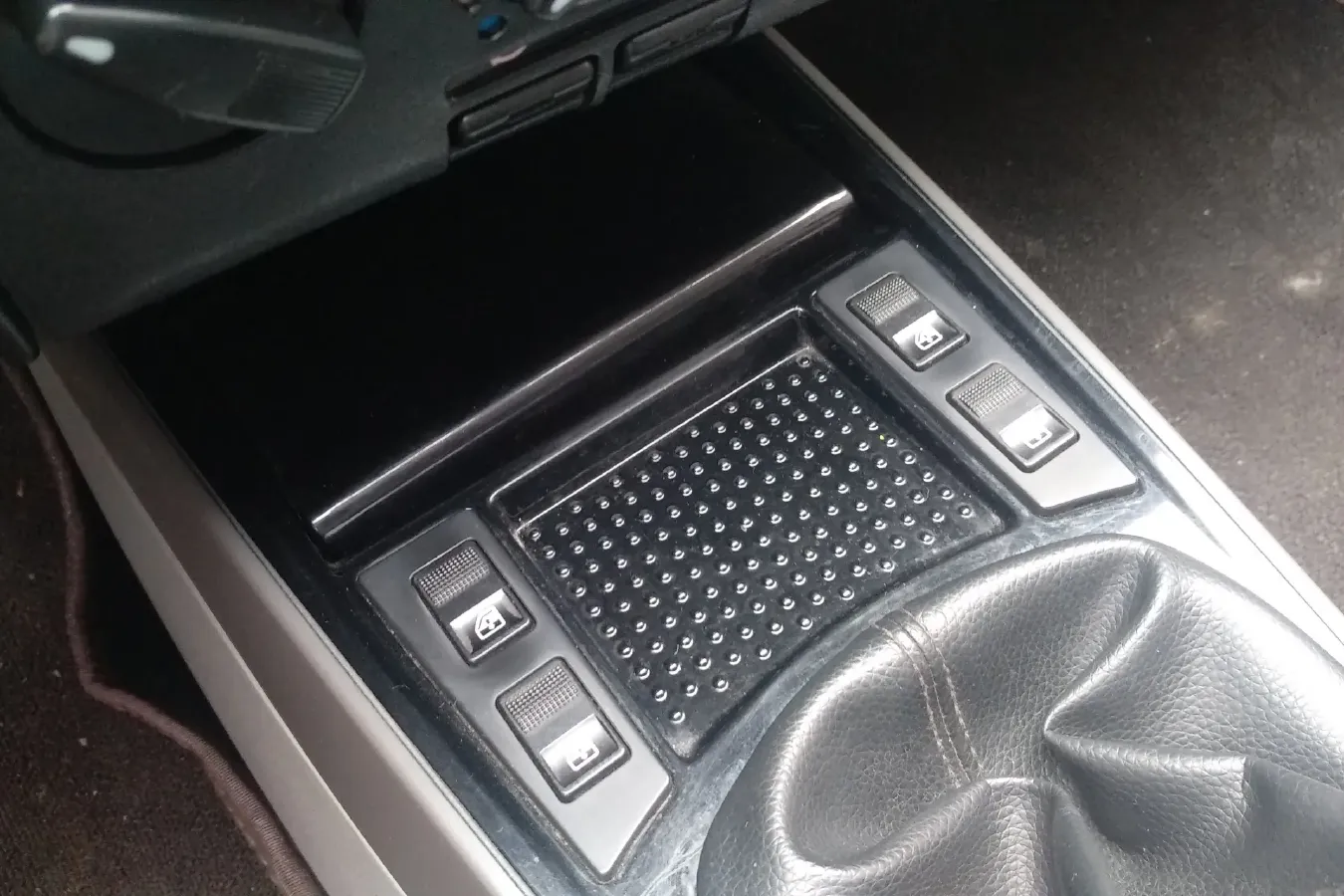 2008 Volkswagen Santana Vista 1.8L 101HP L4 5MT,autocango,china used car exporter,china ev exporter,chinese used car exporter,chinese used ev exporter