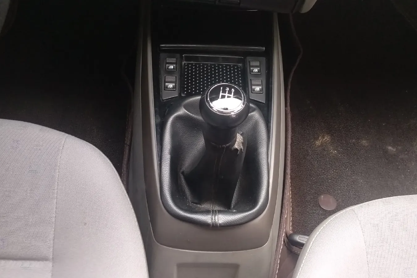 2008 Volkswagen Santana Vista 1.8L 101HP L4 5MT,autocango,china used car exporter,china ev exporter,chinese used car exporter,chinese used ev exporter