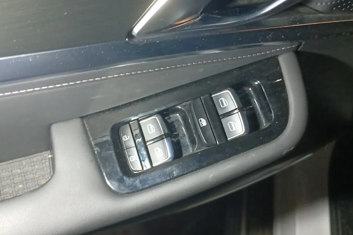 2020 Jetour X70 1.5T 156HP L4 6DCT,autocango,china used car exporter,china ev exporter,chinese used car exporter,chinese used ev exporter