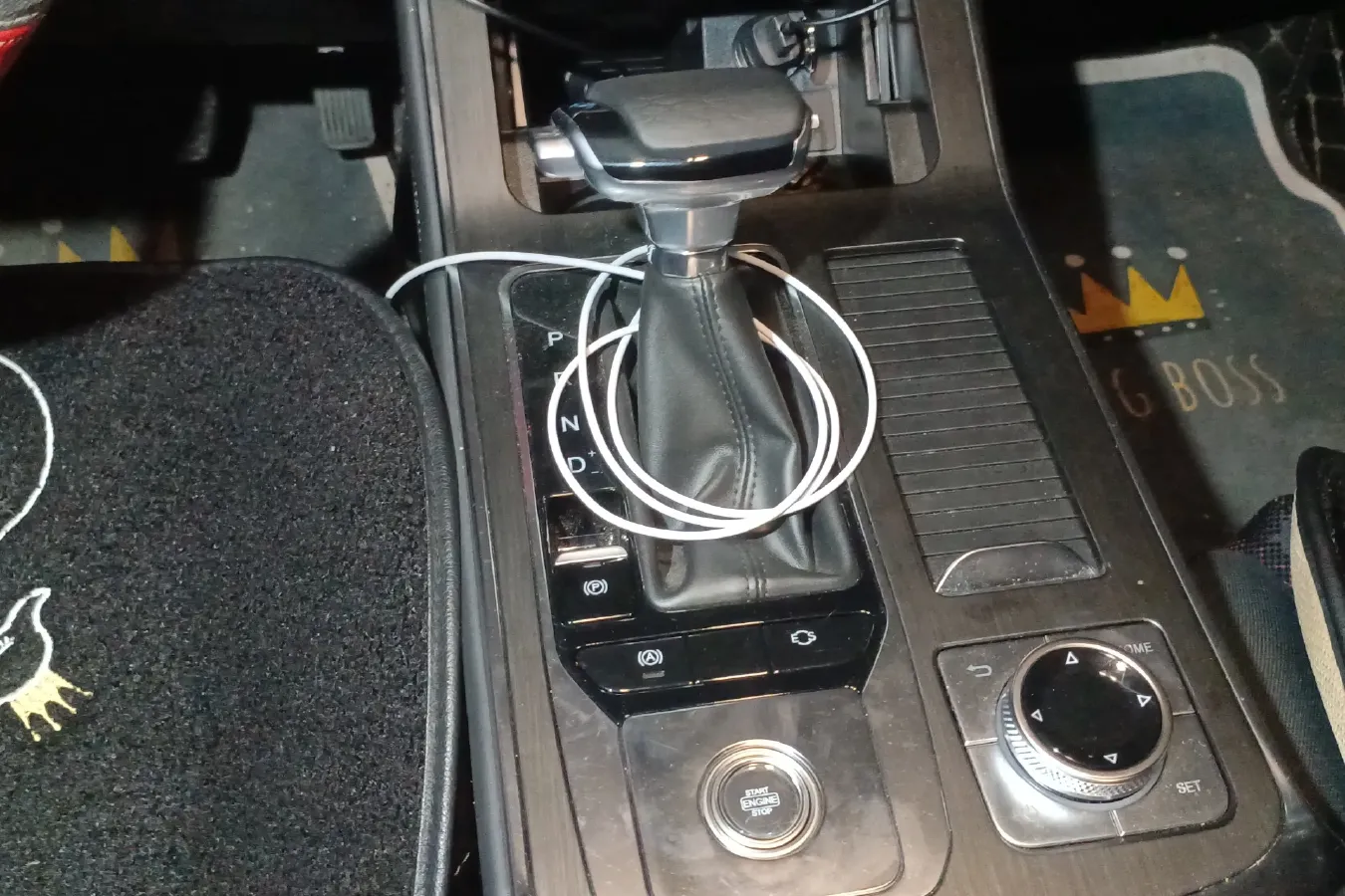 2020 Jetour X70 1.5T 156HP L4 6DCT,autocango,china used car exporter,china ev exporter,chinese used car exporter,chinese used ev exporter