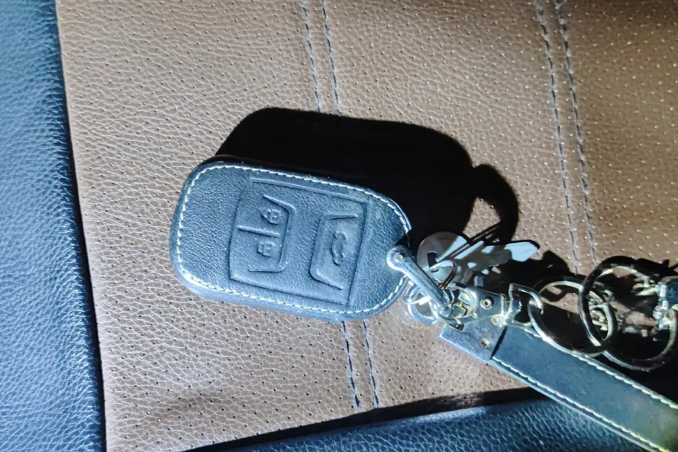 2016 Chery Arrizo 7e 1.6L 126HP L4 CVT PHEV 9.26KWH,autocango,china used car exporter,china ev exporter,chinese used car exporter,chinese used ev exporter