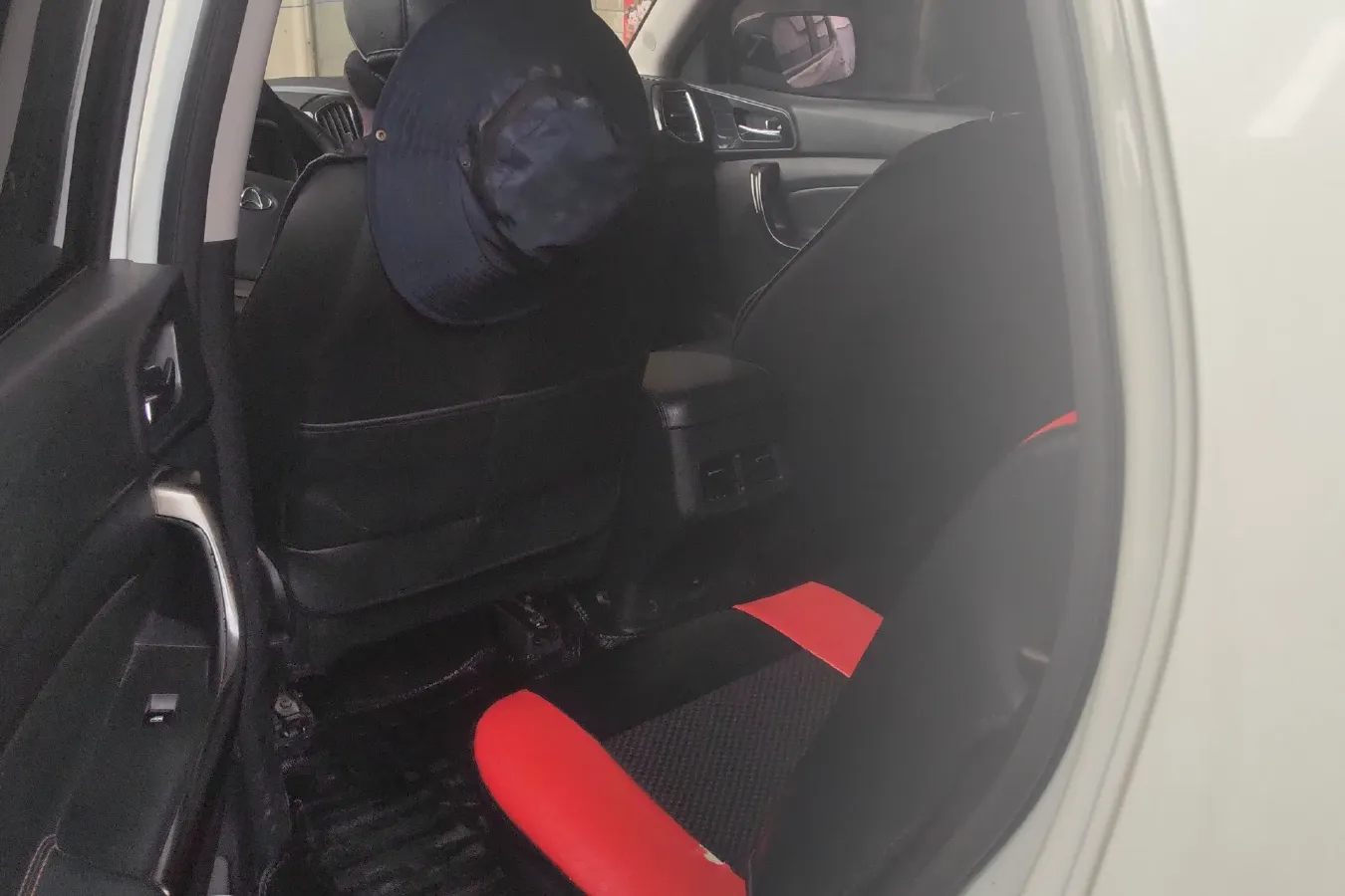 2016 ChangAn Oshan CX70 1.6L 117HP L4 5MT,autocango,china used car exporter,china ev exporter,chinese used car exporter,chinese used ev exporter