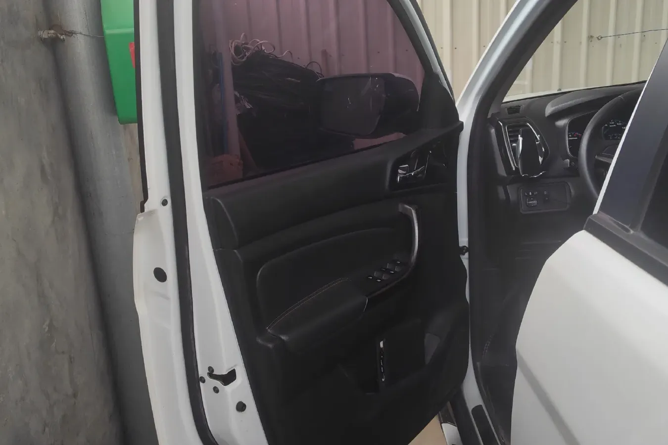 2016 ChangAn Oshan CX70 1.6L 117HP L4 5MT,autocango,china used car exporter,china ev exporter,chinese used car exporter,chinese used ev exporter