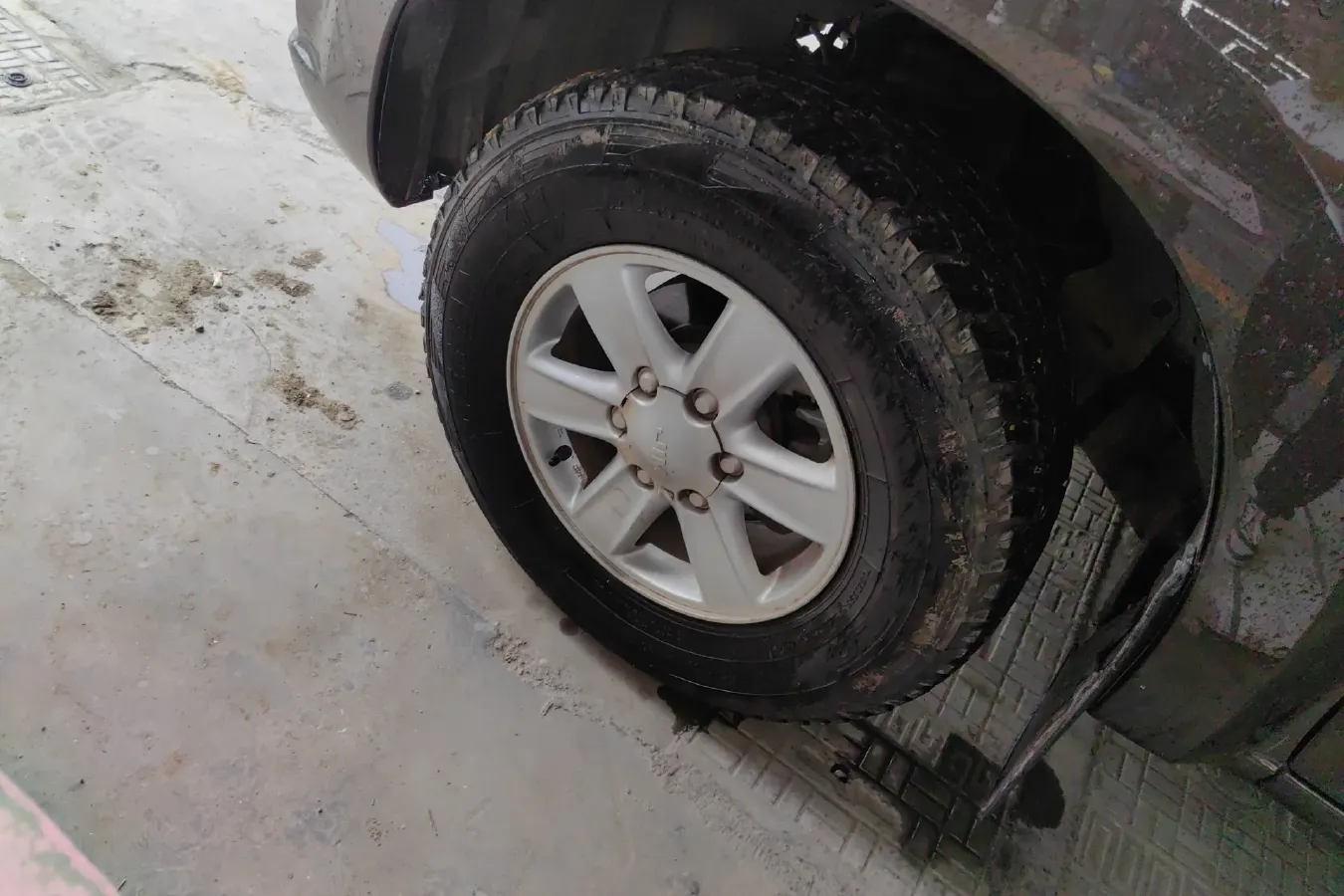 2022 Isuzu Jim 2.8T 120HP L4 5MT,autocango,china used car exporter,china ev exporter,chinese used car exporter,chinese used ev exporter