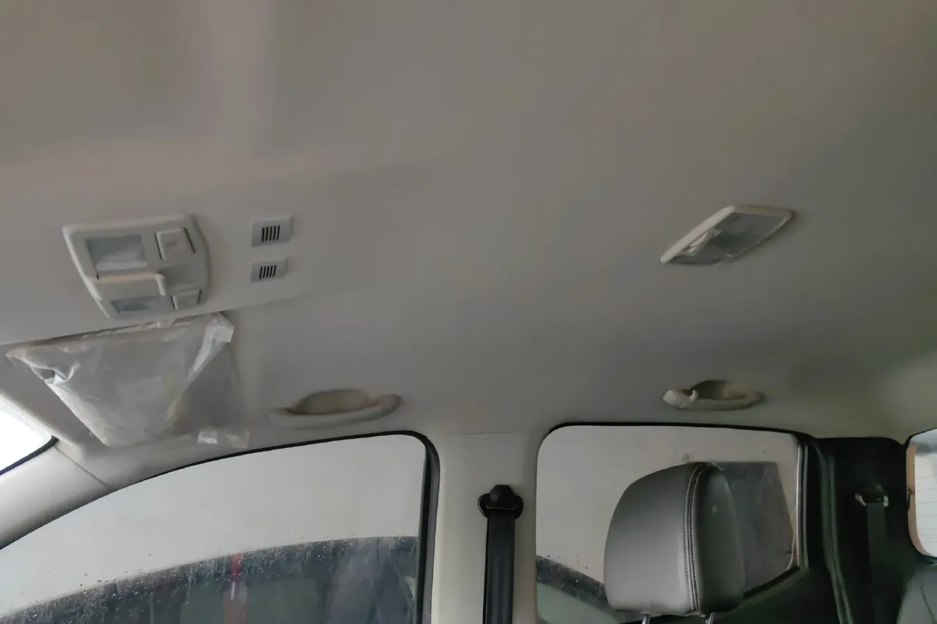 2022 Isuzu Jim 2.8T 120HP L4 5MT,autocango,china used car exporter,china ev exporter,chinese used car exporter,chinese used ev exporter