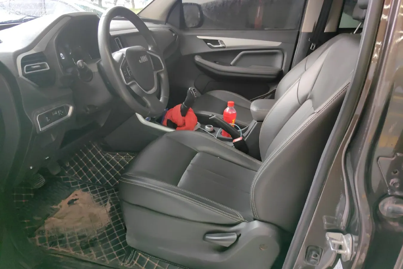 2022 Isuzu Jim 2.8T 120HP L4 5MT,autocango,china used car exporter,china ev exporter,chinese used car exporter,chinese used ev exporter