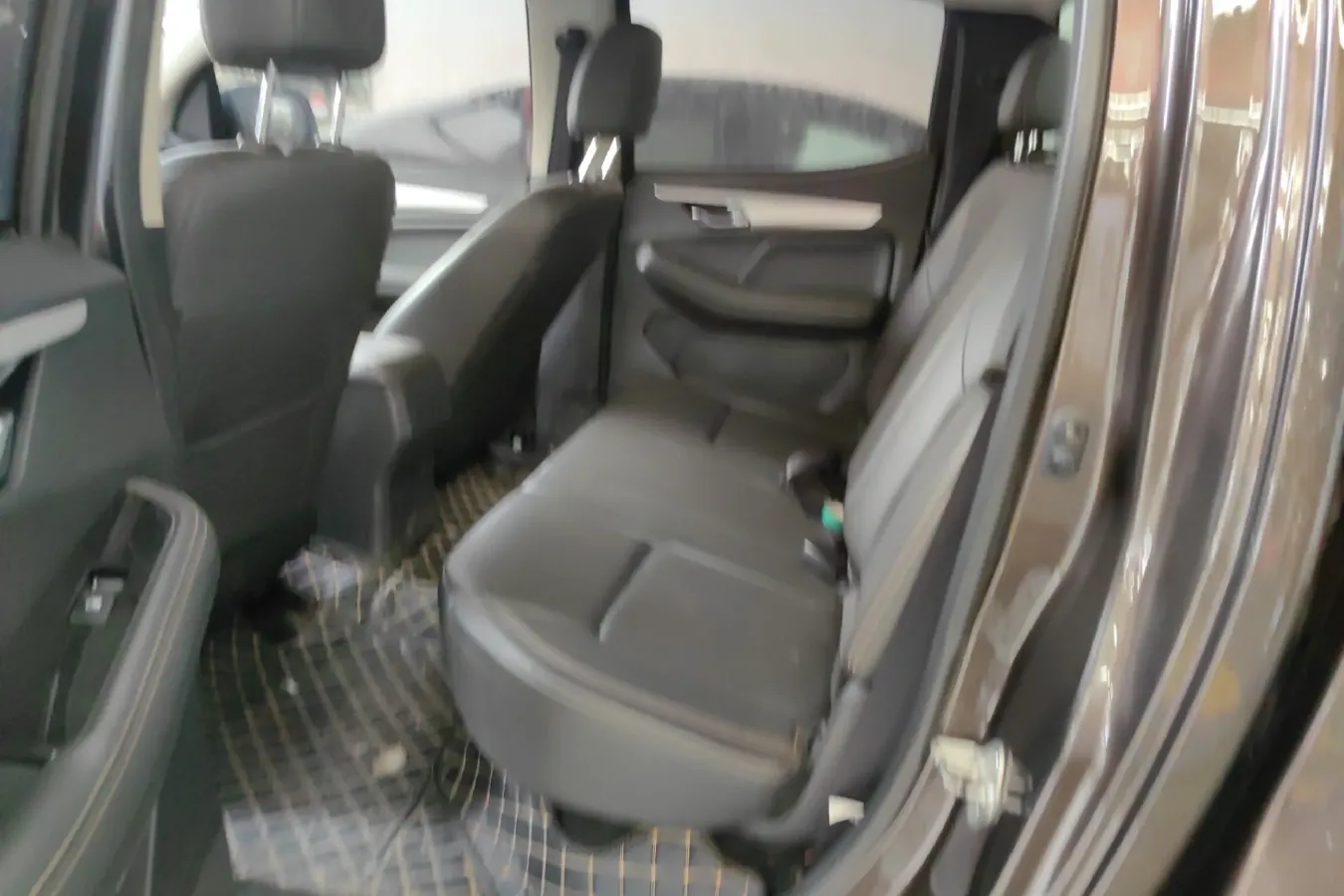 2022 Isuzu Jim 2.8T 120HP L4 5MT,autocango,china used car exporter,china ev exporter,chinese used car exporter,chinese used ev exporter