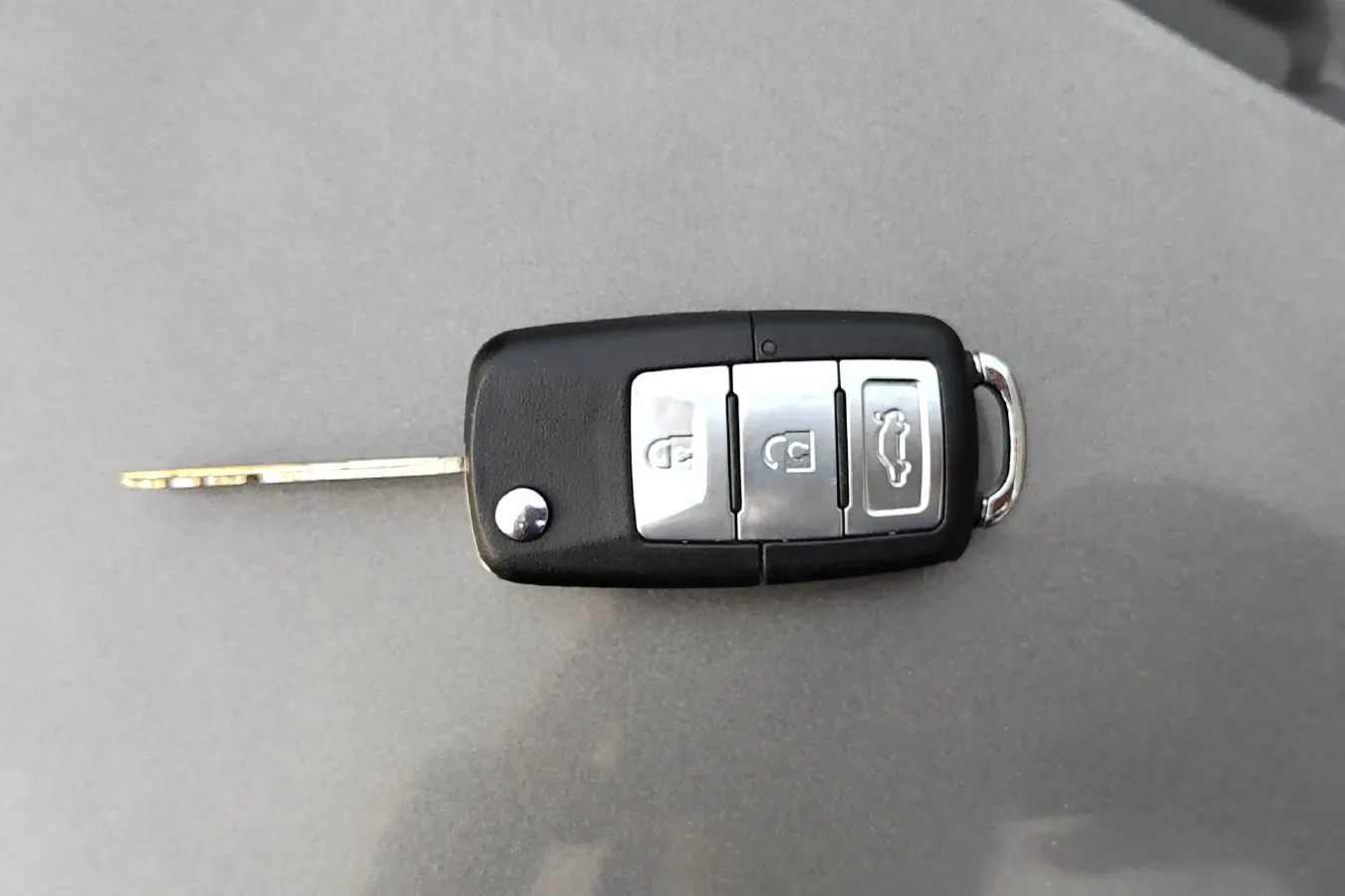 2016 DongFeng Forthing S500 1.5L 120HP L4 5MT,autocango,china used car exporter,china ev exporter,chinese used car exporter,chinese used ev exporter