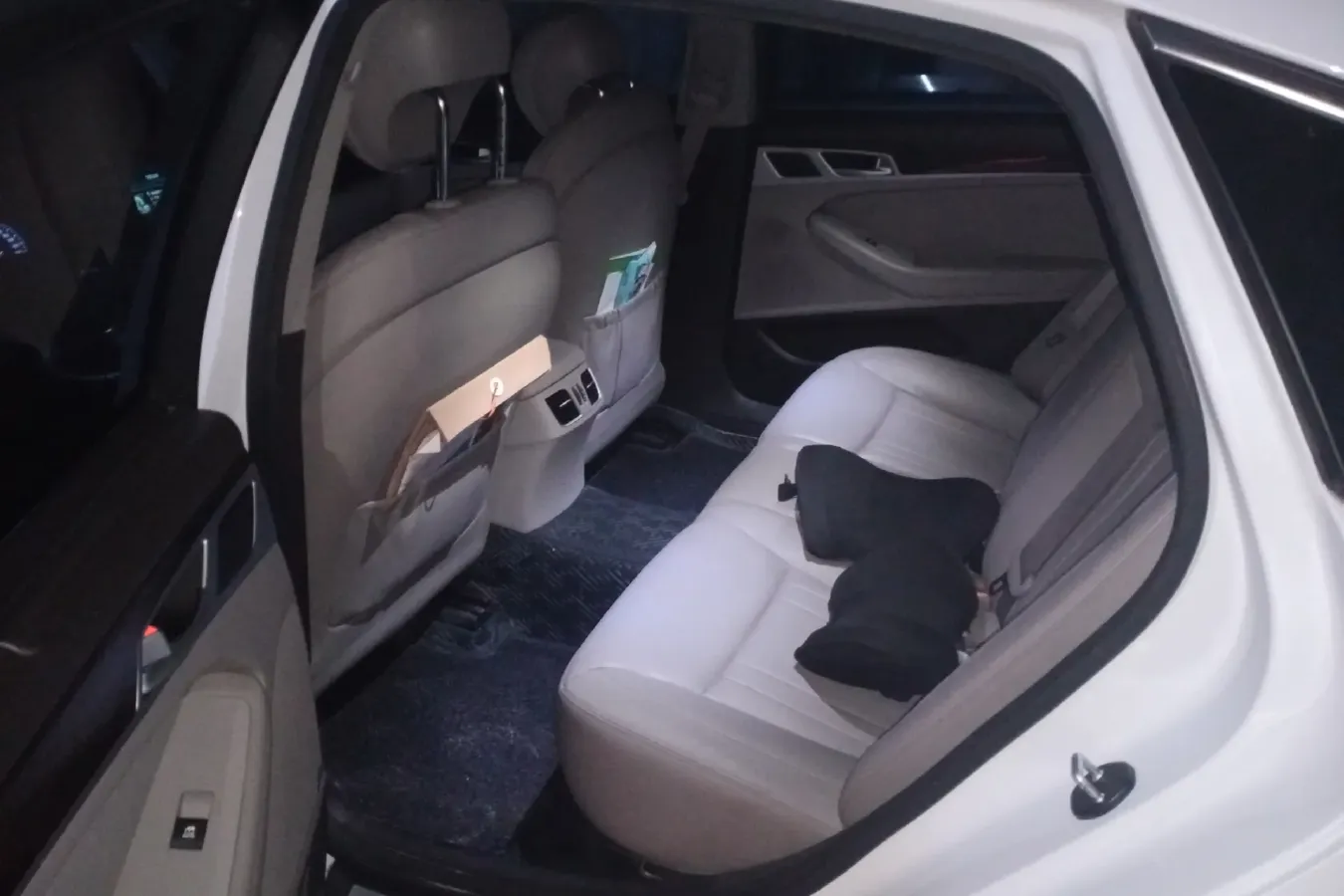 2015 Hyundai Cenesis 3.0L 257HP V6 8AT,autocango,china used car exporter,china ev exporter,chinese used car exporter,chinese used ev exporter