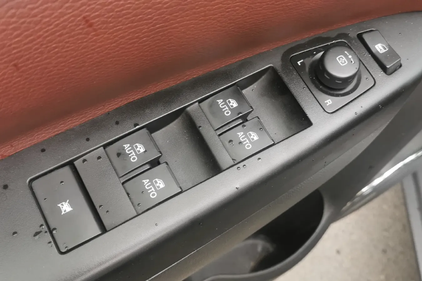 2011 Opel Antara 2.4L 167HP L4 6AT,autocango,china used car exporter,china ev exporter,chinese used car exporter,chinese used ev exporter