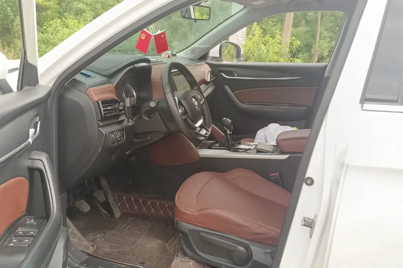 2018 Brilliance Auto V6 1.5T 150HP L4 6MT,autocango,china used car exporter,china ev exporter,chinese used car exporter,chinese used ev exporter