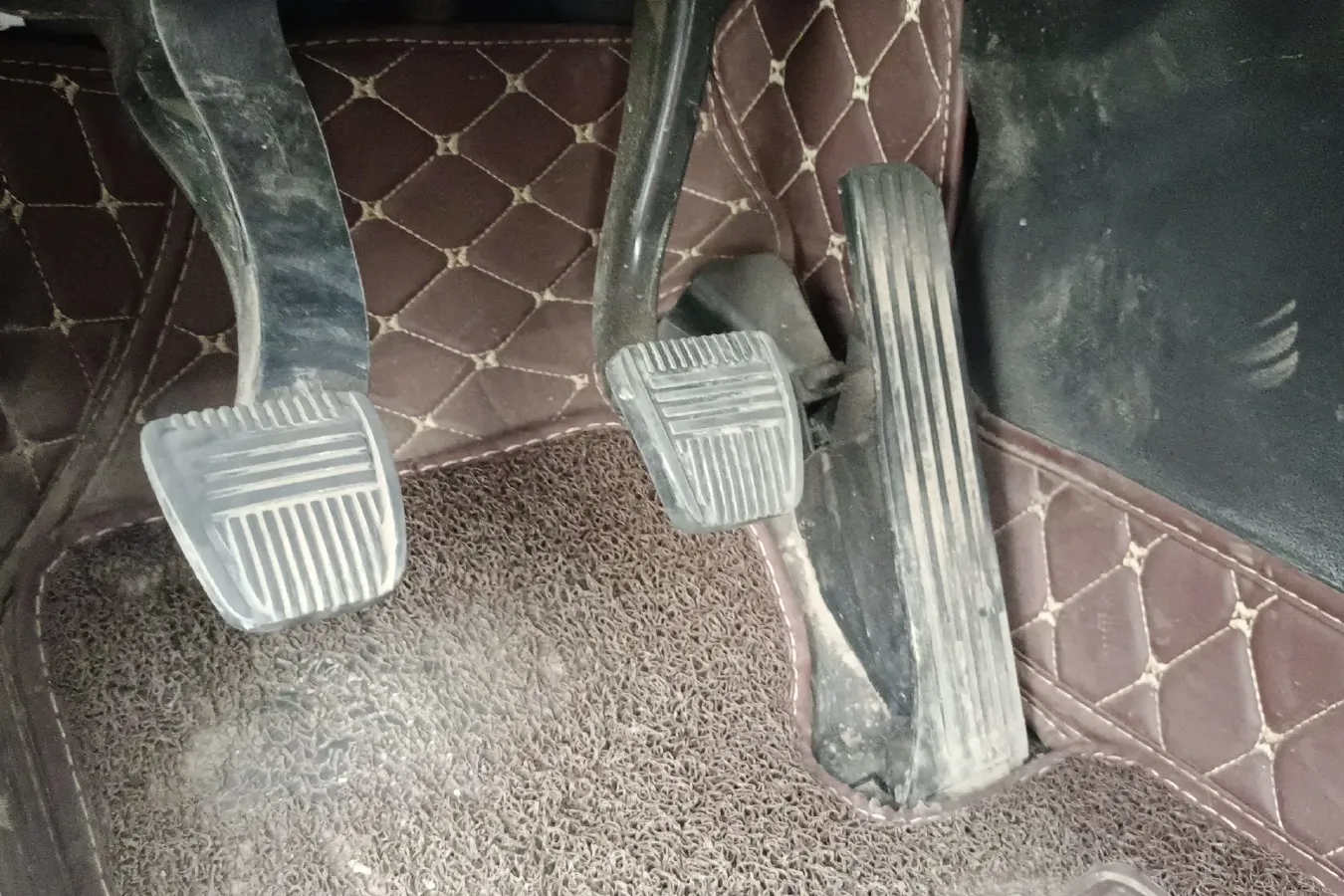 2018 Brilliance Auto V6 1.5T 150HP L4 6MT,autocango,china used car exporter,china ev exporter,chinese used car exporter,chinese used ev exporter