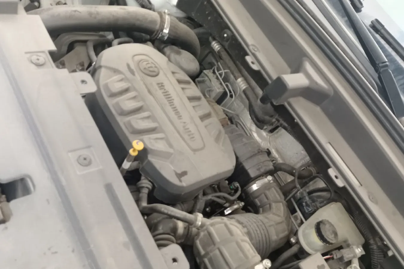 2018 Brilliance Auto V6 1.5T 150HP L4 6MT,autocango,china used car exporter,china ev exporter,chinese used car exporter,chinese used ev exporter