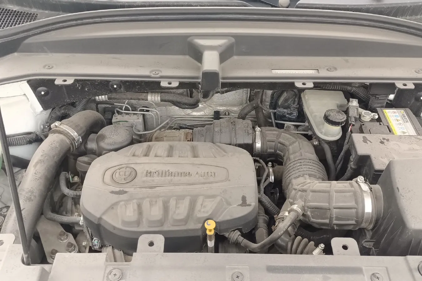 2018 Brilliance Auto V6 1.5T 150HP L4 6MT,autocango,china used car exporter,china ev exporter,chinese used car exporter,chinese used ev exporter