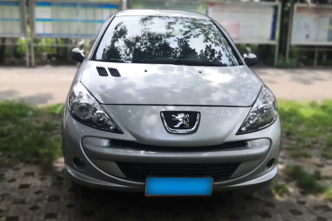 2011 Peugeot 207 1.4L 76HP L4 5MT,autocango,china used car exporter,china ev exporter,chinese used car exporter,chinese used ev exporter