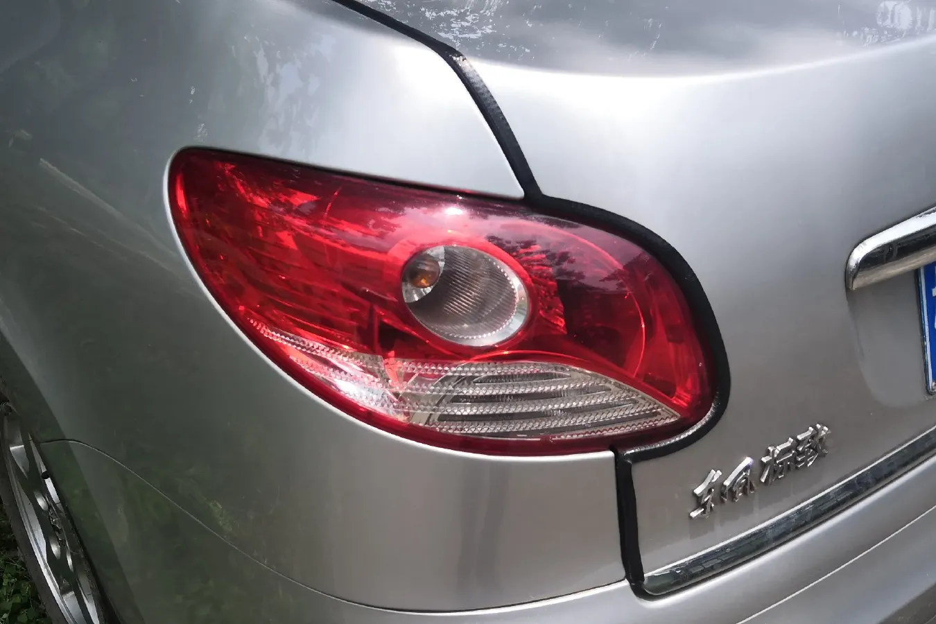 2011 Peugeot 207 1.4L 76HP L4 5MT,autocango,china used car exporter,china ev exporter,chinese used car exporter,chinese used ev exporter