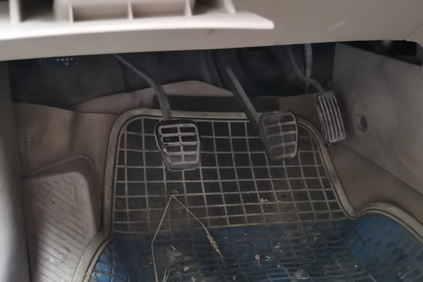 2011 Chery E5 1.5L 109HP L4 5MT,autocango,china used car exporter,china ev exporter,chinese used car exporter,chinese used ev exporter