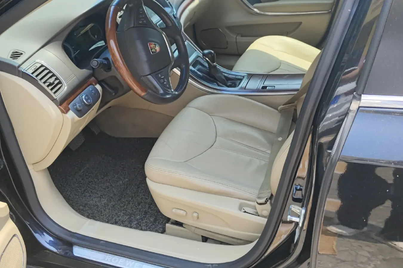 2012 Roewe 950 2.0L 147HP L4 6AT,autocango,china used car exporter,china ev exporter,chinese used car exporter,chinese used ev exporter