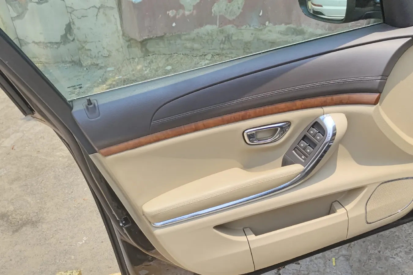 2012 Roewe 950 2.0L 147HP L4 6AT,autocango,china used car exporter,china ev exporter,chinese used car exporter,chinese used ev exporter