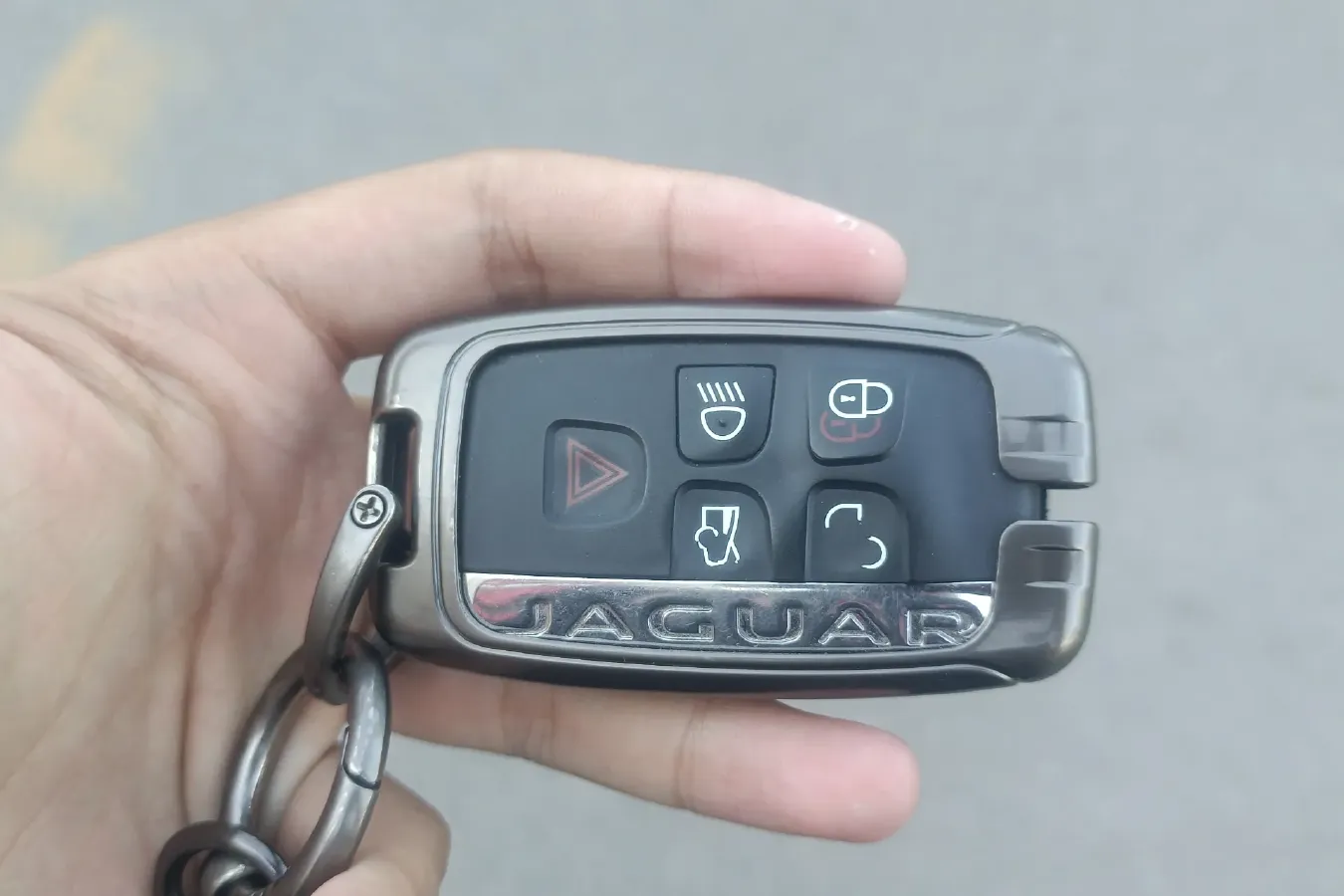 2020 Jaguar XFL 2.0T 200HP L4 8AT,autocango,china used car exporter,china ev exporter,chinese used car exporter,chinese used ev exporter