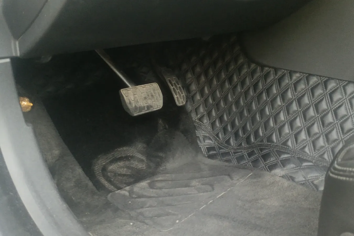 2020 Jaguar XFL 2.0T 200HP L4 8AT,autocango,china used car exporter,china ev exporter,chinese used car exporter,chinese used ev exporter