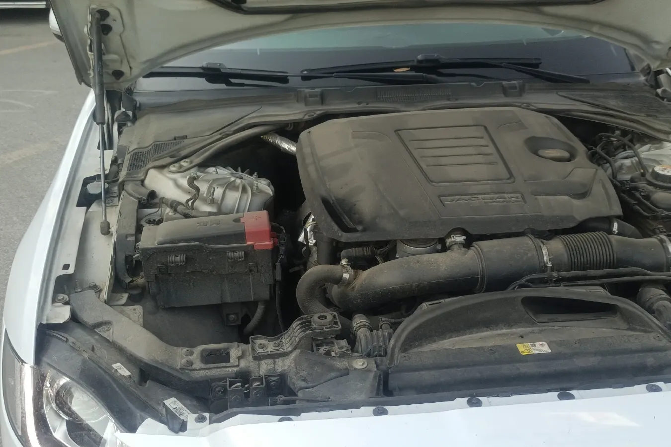 2020 Jaguar XFL 2.0T 200HP L4 8AT,autocango,china used car exporter,china ev exporter,chinese used car exporter,chinese used ev exporter