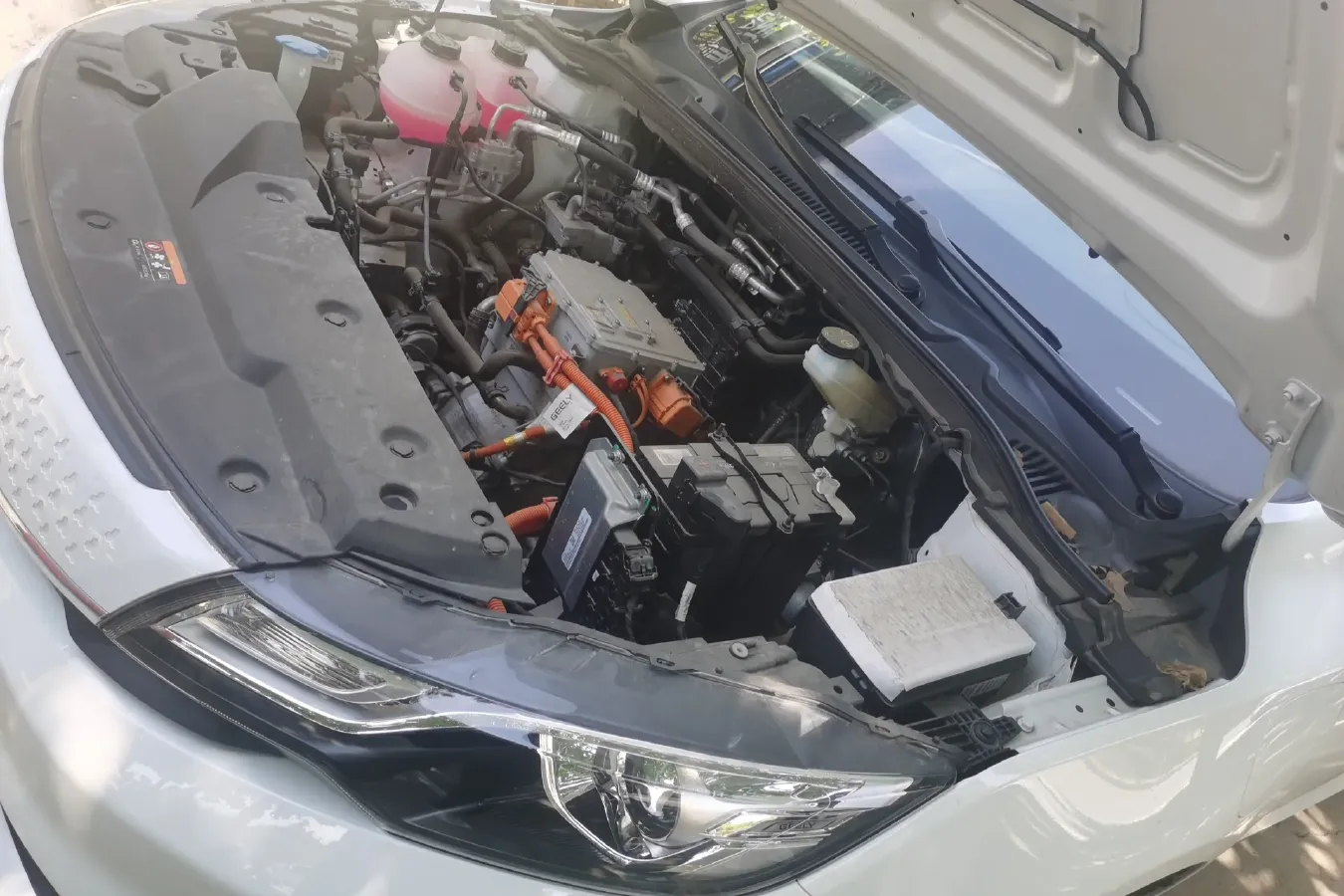 2022 Livan Maple 60s BEV 52.56KWH,autocango,china used car exporter,china ev exporter,chinese used car exporter,chinese used ev exporter