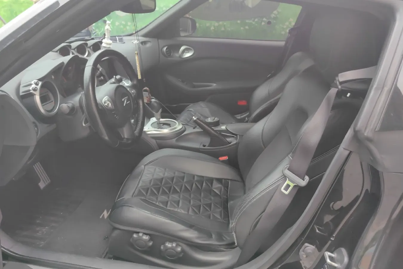 2013 Nissan 370Z 3.7L 328HP V6 7AT,autocango,china used car exporter,china ev exporter,chinese used car exporter,chinese used ev exporter