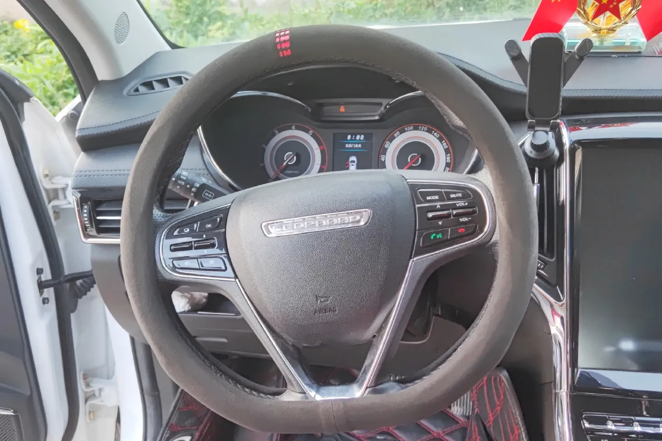 2017 Leopaard CS9 1.5L 113HP L4 CVT,autocango,china used car exporter,china ev exporter,chinese used car exporter,chinese used ev exporter