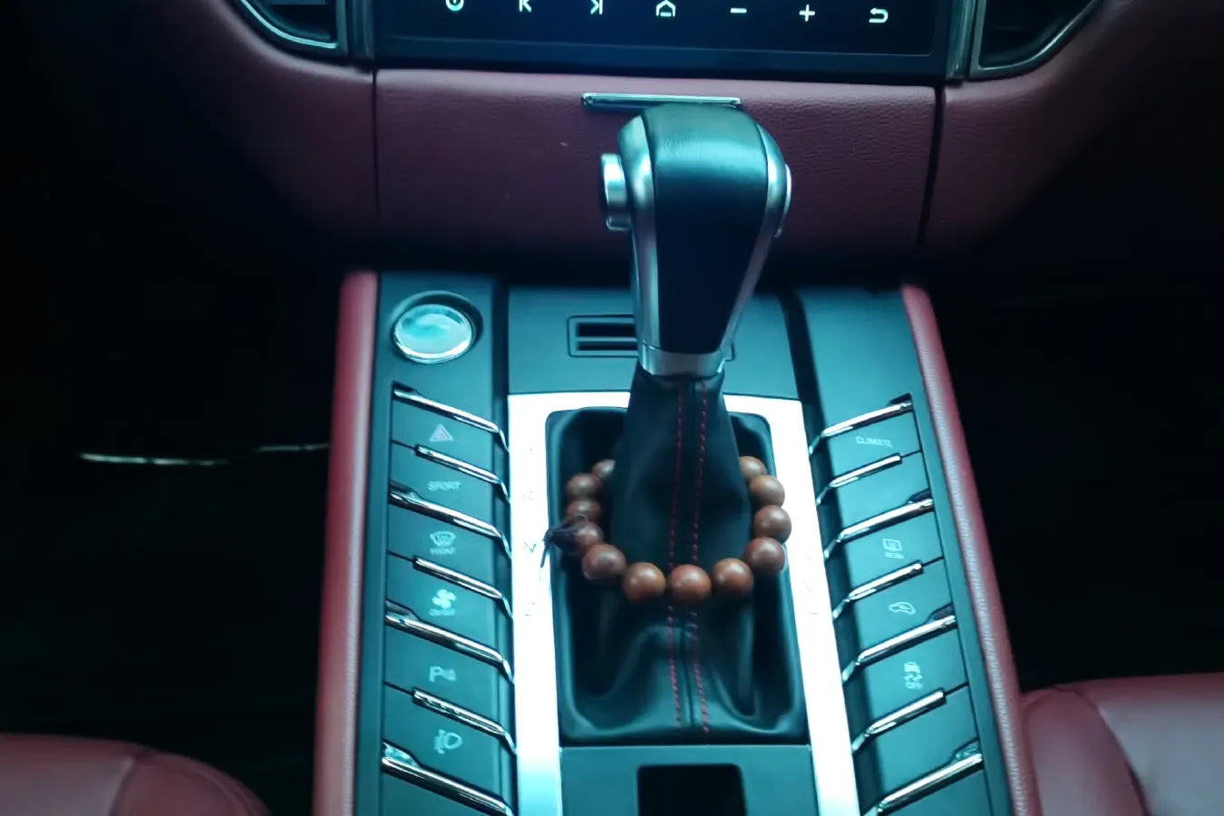 2017 Zotye SR9 2.0T 190HP L4 6DCT,autocango,china used car exporter,china ev exporter,chinese used car exporter,chinese used ev exporter