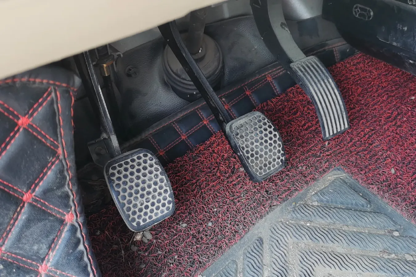 2018 ChangAn KuaYue New Leopard T3 1.5L 112HP L4 5MT,autocango,china used car exporter,china ev exporter,chinese used car exporter,chinese used ev exporter