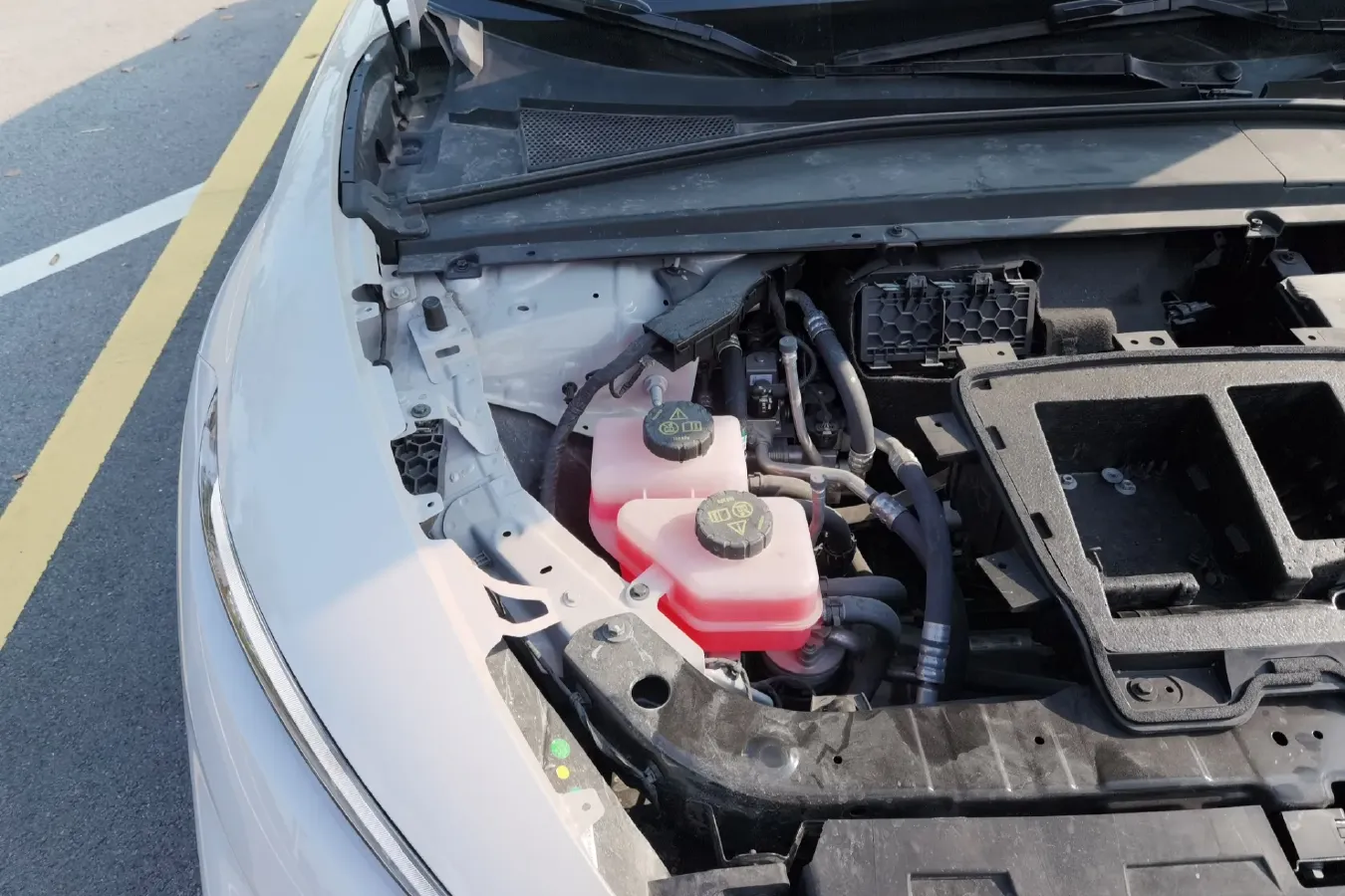 2023 Rising Auto F7 BEV 90KWH,autocango,china used car exporter,china ev exporter,chinese used car exporter,chinese used ev exporter