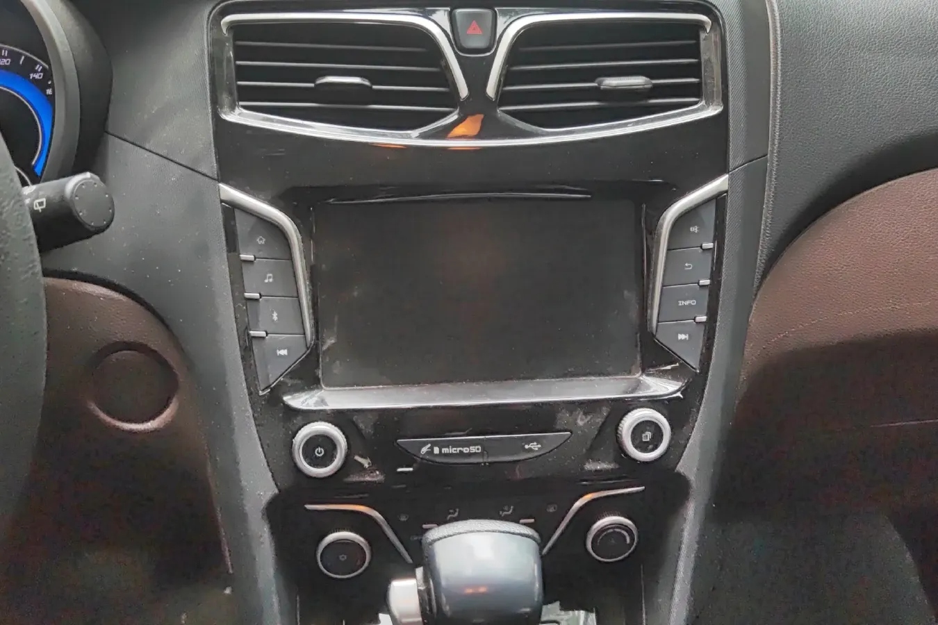 2017 HaiMa Family F7 1.5T 165HP L4 6AT,autocango,china used car exporter,china ev exporter,chinese used car exporter,chinese used ev exporter