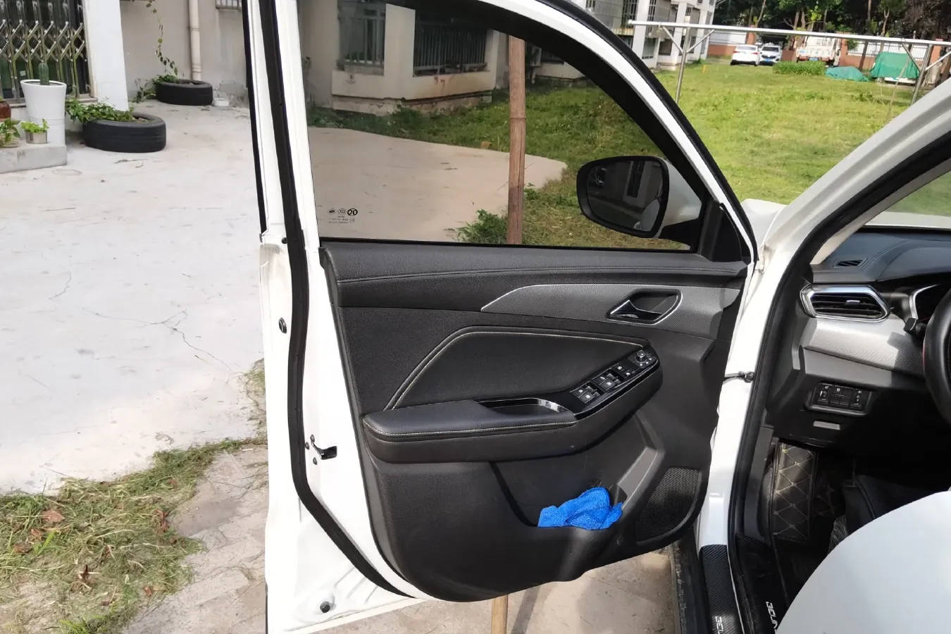 2019 BeiJing Auto X3 1.5T 150HP L4 6MT,autocango,china used car exporter,china ev exporter,chinese used car exporter,chinese used ev exporter