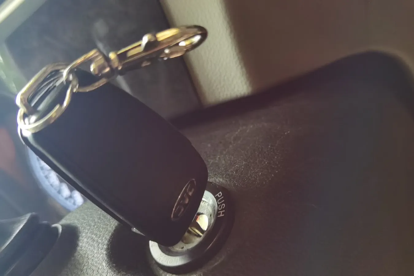 2016 JAC Refine M4 2.0L 147HP L4 5MT,autocango,china used car exporter,china ev exporter,chinese used car exporter,chinese used ev exporter