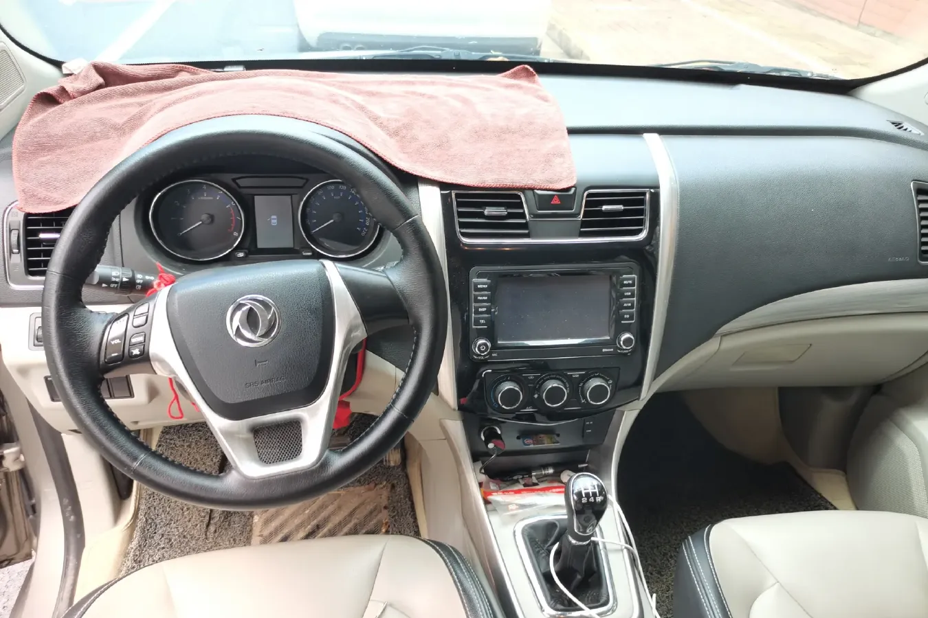 2017 DongFeng Forthing S500 1.5L 120HP L4 5MT,autocango,china used car exporter,china ev exporter,chinese used car exporter,chinese used ev exporter