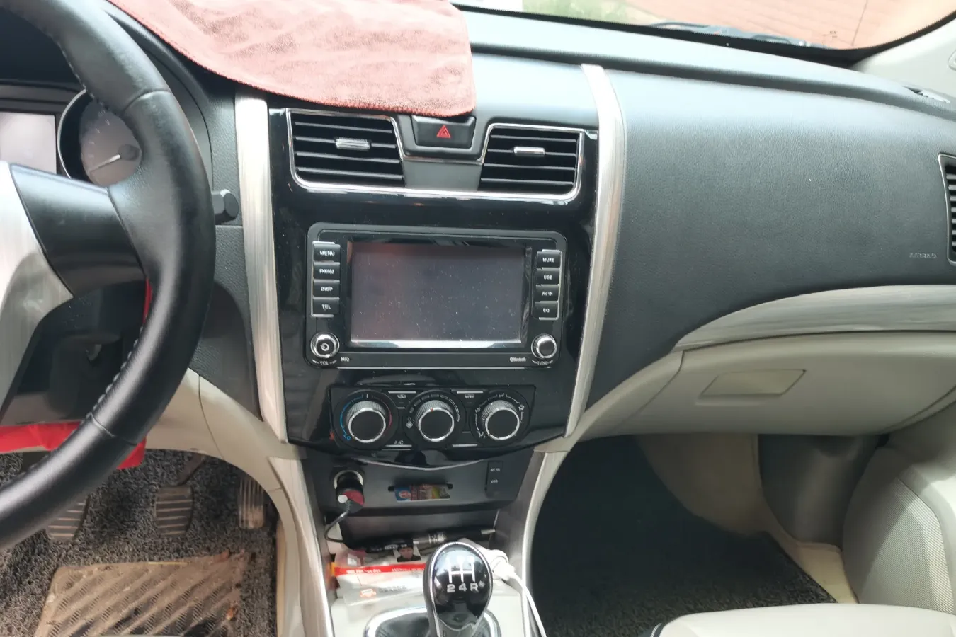 2017 DongFeng Forthing S500 1.5L 120HP L4 5MT,autocango,china used car exporter,china ev exporter,chinese used car exporter,chinese used ev exporter