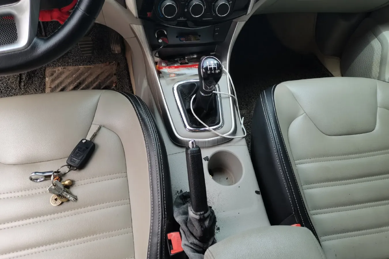 2017 DongFeng Forthing S500 1.5L 120HP L4 5MT,autocango,china used car exporter,china ev exporter,chinese used car exporter,chinese used ev exporter