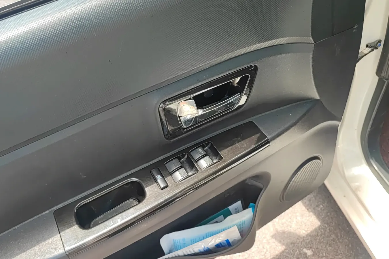 2015 LiFan LeTu 1.5L 109HP L4 5MT,autocango,china used car exporter,china ev exporter,chinese used car exporter,chinese used ev exporter