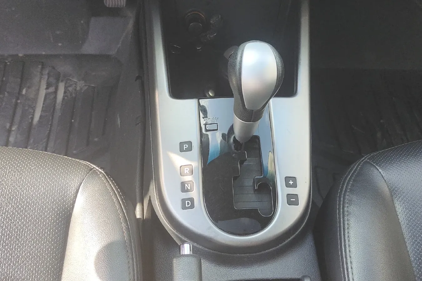 2011 Kia Forte 1.6L 123HP L4 4AT,autocango,china used car exporter,china ev exporter,chinese used car exporter,chinese used ev exporter