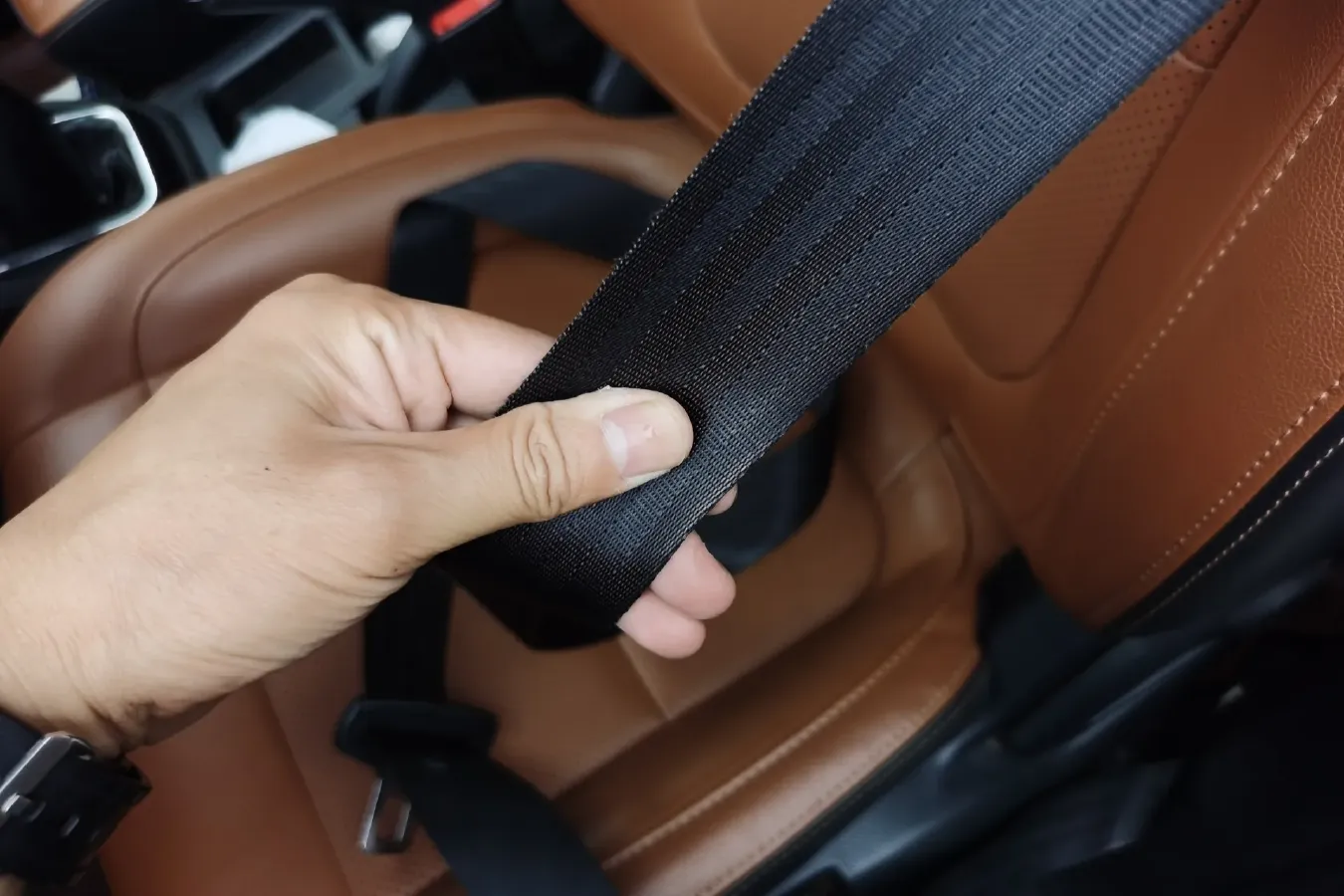 2016 ChangAn Oshan CX70 1.6L 117HP L4 5MT,autocango,china used car exporter,china ev exporter,chinese used car exporter,chinese used ev exporter