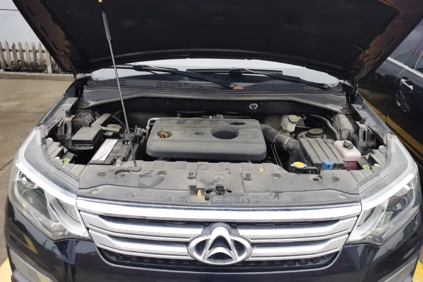 2016 ChangAn Oshan CX70 1.6L 117HP L4 5MT,autocango,china used car exporter,china ev exporter,chinese used car exporter,chinese used ev exporter