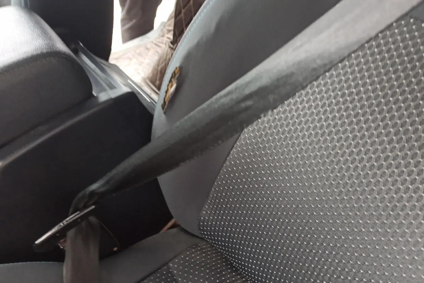 2015 Leopaard Q6 2.4L 147HP L4 5MT,autocango,china used car exporter,china ev exporter,chinese used car exporter,chinese used ev exporter