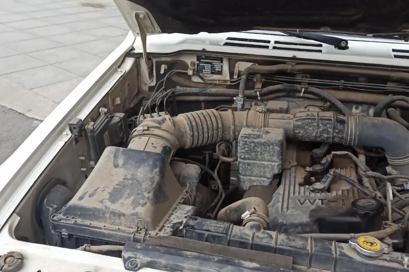 2015 Leopaard Q6 2.4L 147HP L4 5MT,autocango,china used car exporter,china ev exporter,chinese used car exporter,chinese used ev exporter