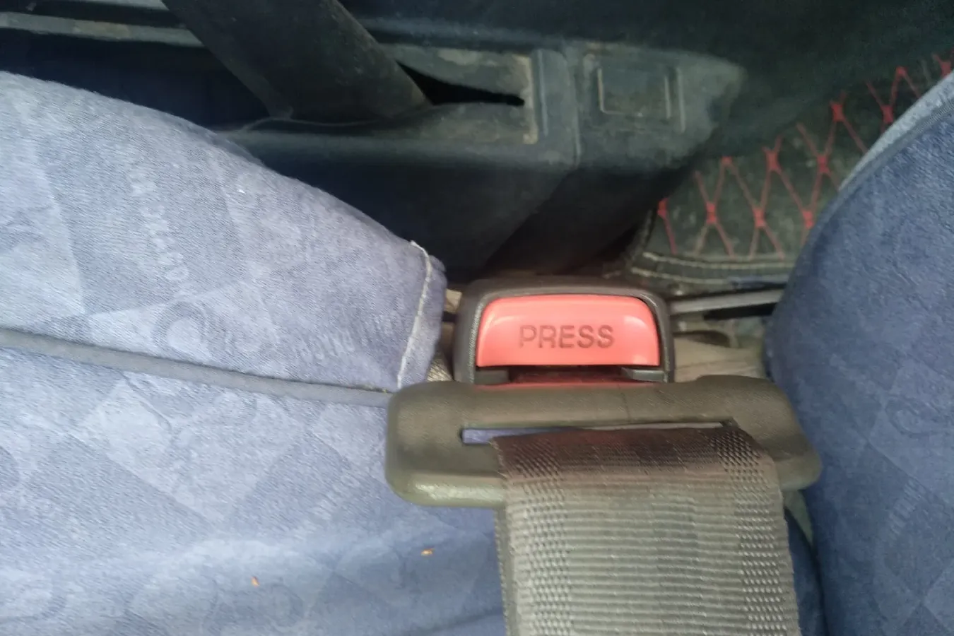 2009 Leopaard 6481 2.2L 129HP L4 5MT,autocango,china used car exporter,china ev exporter,chinese used car exporter,chinese used ev exporter