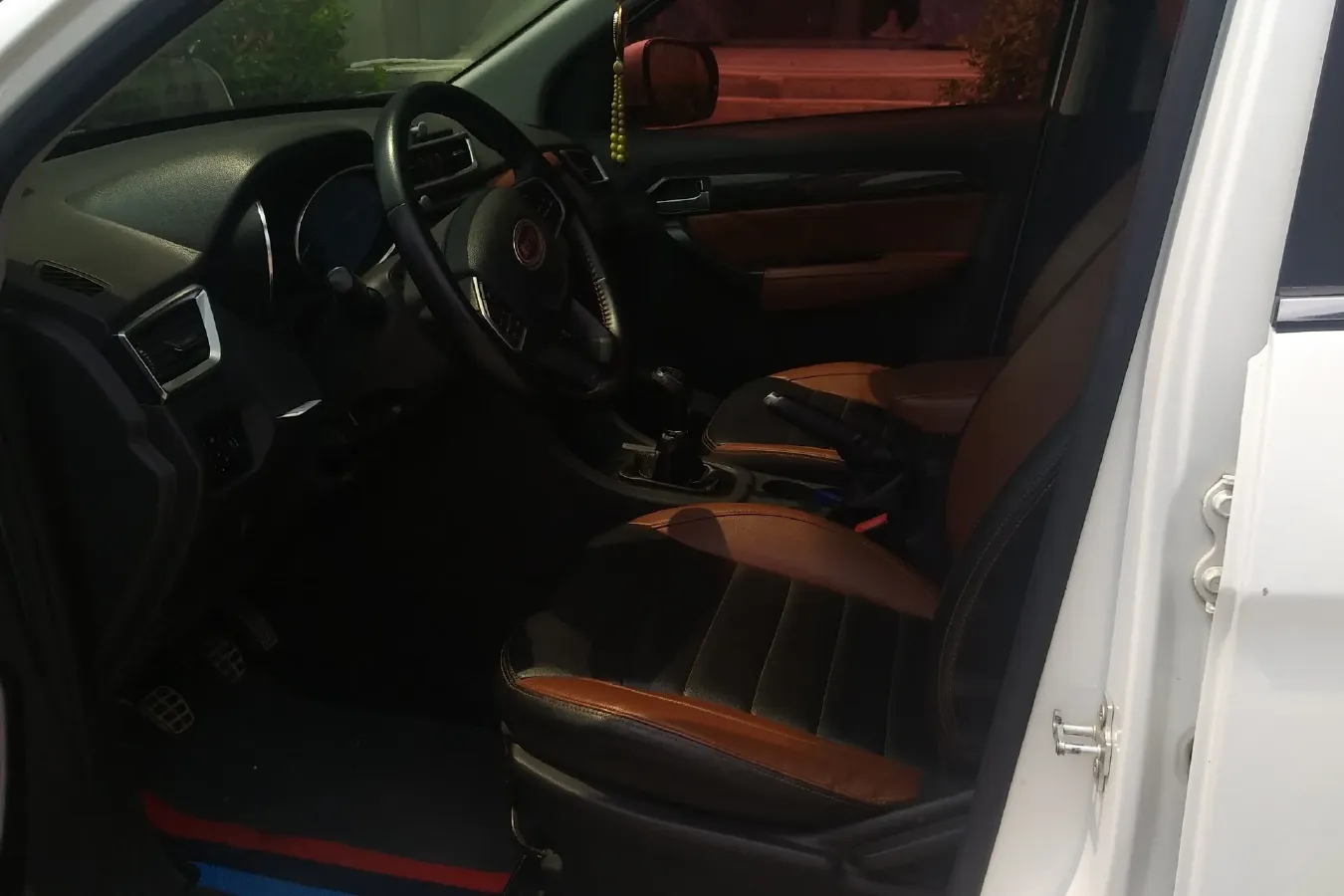 2018 Karry K60 1.5T 147HP L4 5MT,autocango,china used car exporter,china ev exporter,chinese used car exporter,chinese used ev exporter