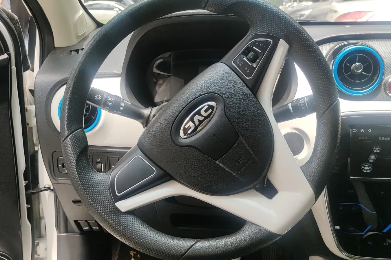 2017 JAC iEV7 BEV 24KWH,autocango,china used car exporter,china ev exporter,chinese used car exporter,chinese used ev exporter