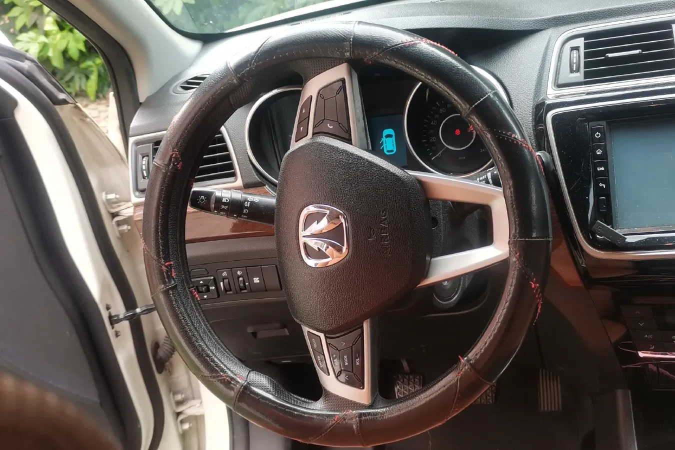 2016 BAIC WeiWang S50 1.5T 150HP L4 6MT,autocango,china used car exporter,china ev exporter,chinese used car exporter,chinese used ev exporter