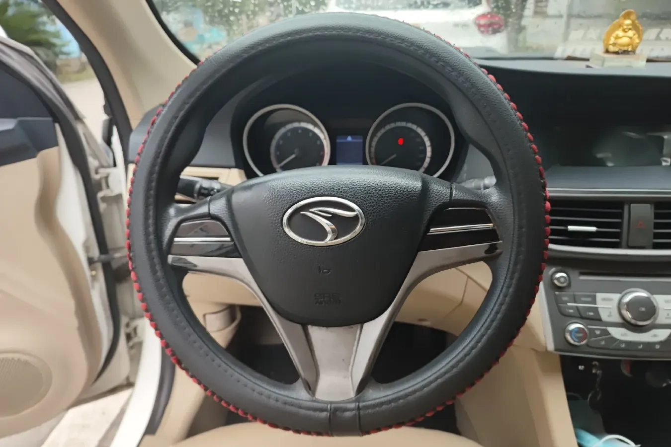 2014 Soueast V5 1.5L 120HP L4 5MT,autocango,china used car exporter,china ev exporter,chinese used car exporter,chinese used ev exporter